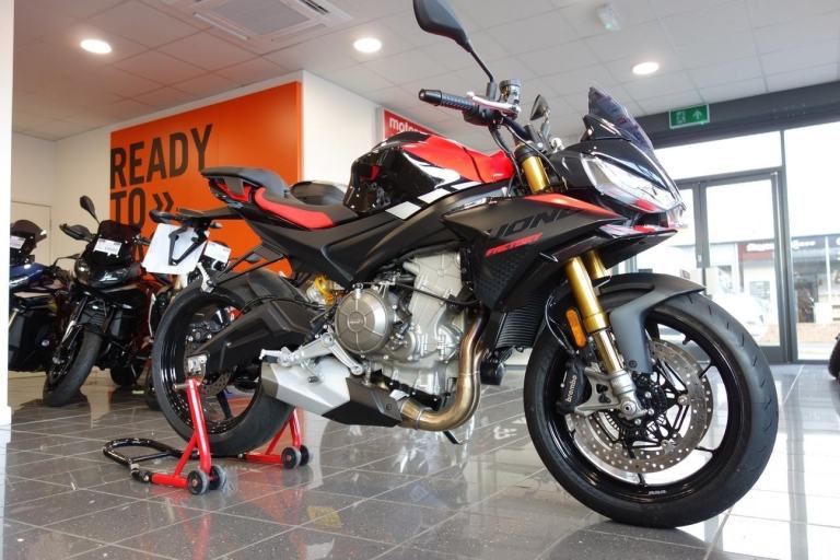 Aprilia Tuono 660 Factory 2025. Saving £3000. One Bike Only
