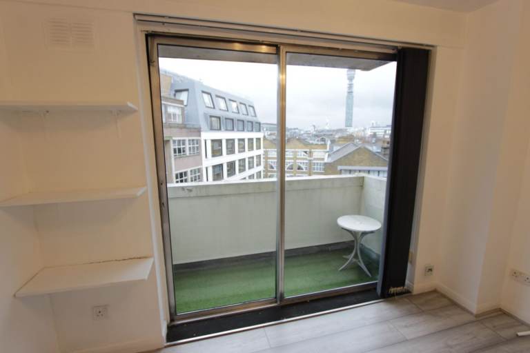 Avail NOW REFURBISHED 2 Bed flat. NO LOUNGE. W1T. CALL NOW Close to Tube, UCL and More Oxford Street