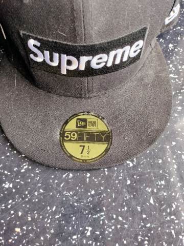 Supreme x New Era NY Yankees 59FIFTY Cap - Size 7 1/2 | in