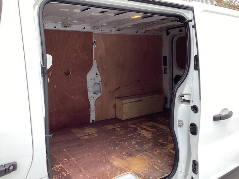 2022 Renault Trafic dCi Blue LL30 Business+ LWB L/R A/C Euro 6 LWB Panel Van Diesel Manual