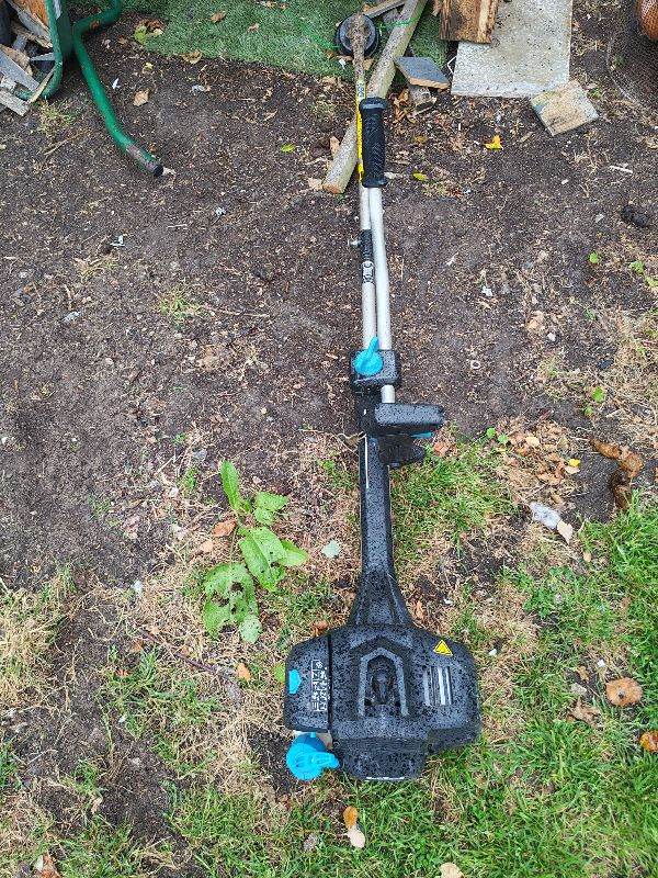 Garden Strimmer Trimmer – Black, Good Condition