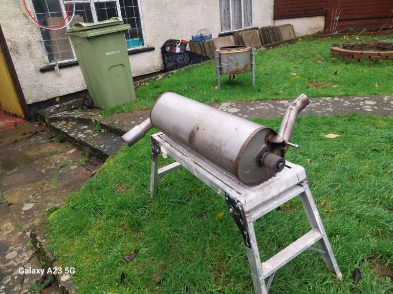 F22 F23 Rear Silencer Backbox OEM BMW 02180 10 Boysen Classic Car Parts in very good condition.