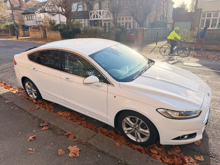 Ford, MONDEO, Hatchback, 2015, Semi-Auto, 1997 (cc), 5 doors