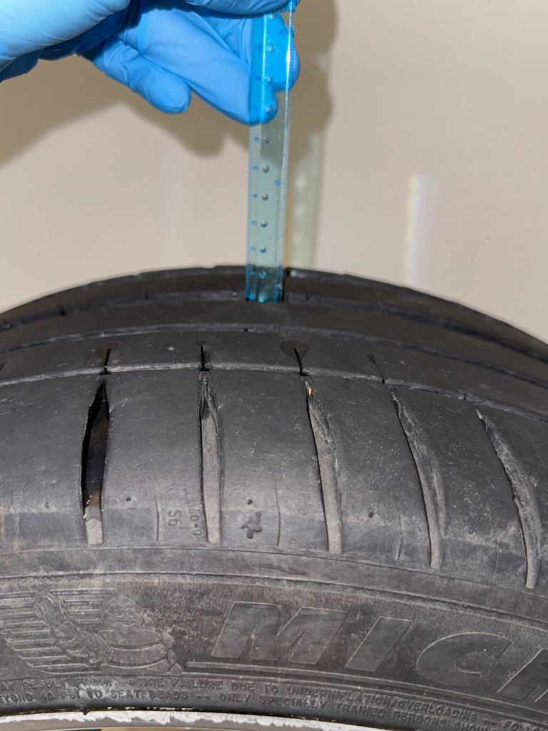 Ford Focus ST-Line 17” Alloys Wheels & Michelin Pilot Sport 4 Tyres 235/40 R18 95Y XL