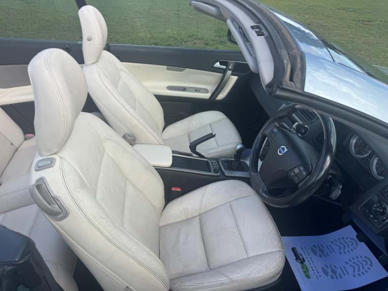 VOLVO C70 2.0 D3 SE Lux 2010