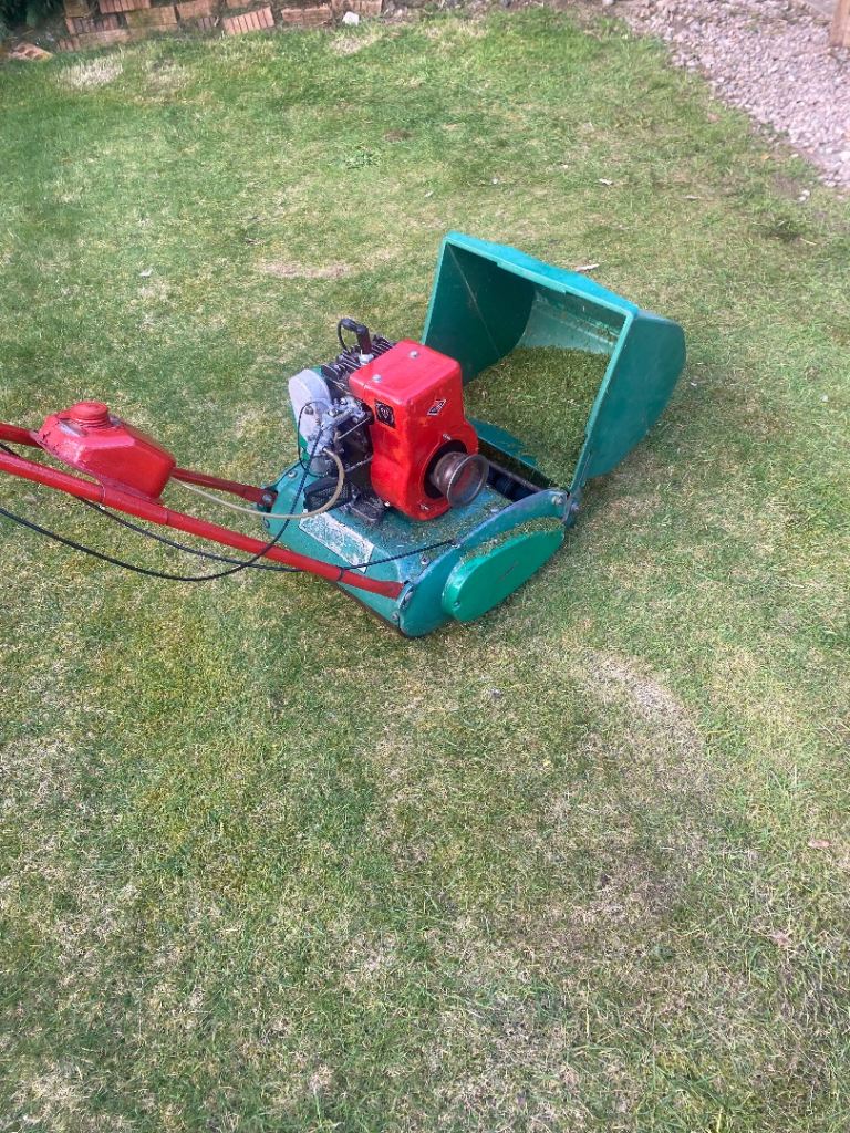 Lawnmower 