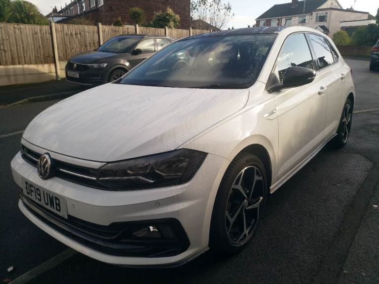 VW Polo R-Line DSG (115bhp) | One Owner | Black Roof | High Spec | £12,250 ONO