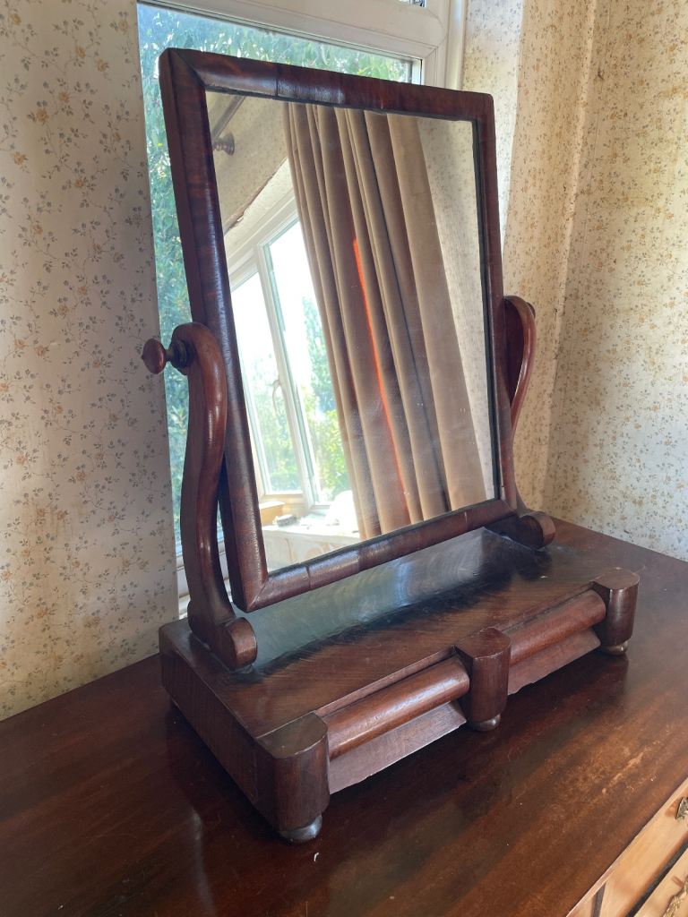 Antique mirror stand
