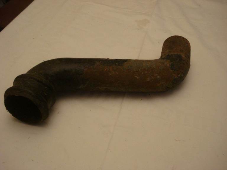 Vintage Cast Iron Gutter Drainpipe Double Offset Bend for Eaves Fitting. 3 inch pipe.