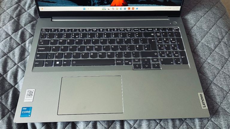 Lenovo ThinkBook 16 g6 irl i5 13th gen 8gb ram 256ssd 