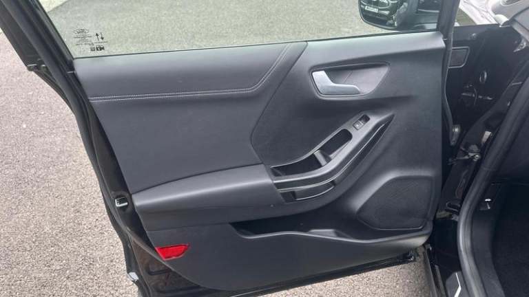 2022 Ford Puma 1.0T EcoBoost MHEV ST-Line Vignale DCT Euro 6 (s/s) 5dr Automatic SUV Hybrid Autom...