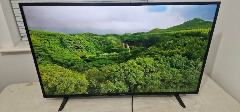 Hisense 43" 4k smart tv _ can deliver