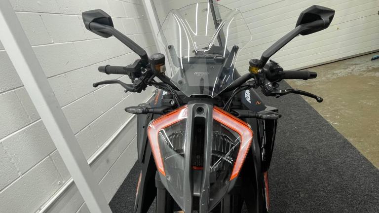 KTM 1290 SUPERDUKE R ** ONE OWNER - TAIL TIDY - JUNE 26 MOT **