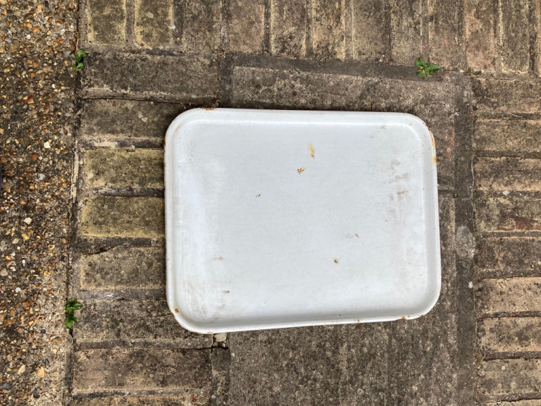 Enamel tray 