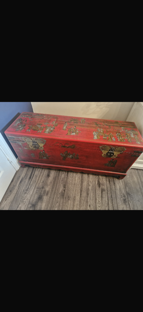 Japanese ottoman chest 