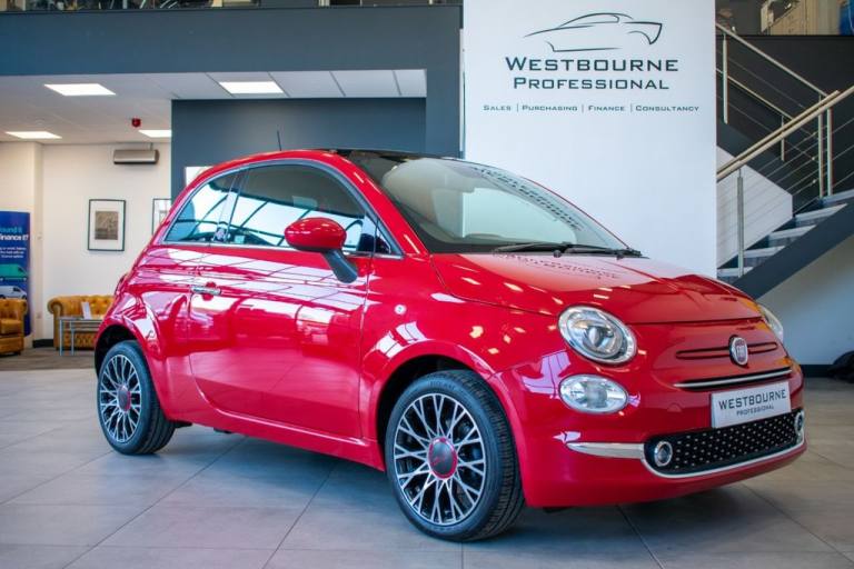 2023 73 FIAT 500 1.0 MHEV RED HATCHBACK 3DR PETROL MANUAL EURO 6 (S/S) (70 BHP)