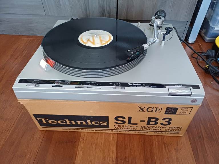 As new fully serviced japan record player 