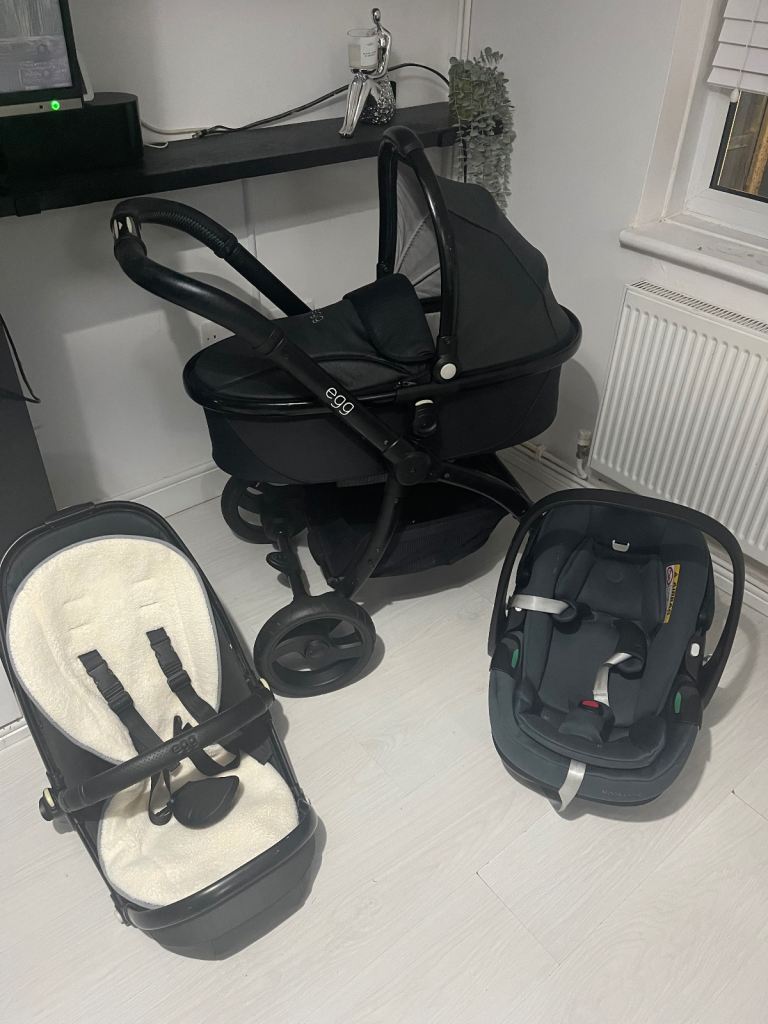 Jurassic Grey Egg 2 Travel System 