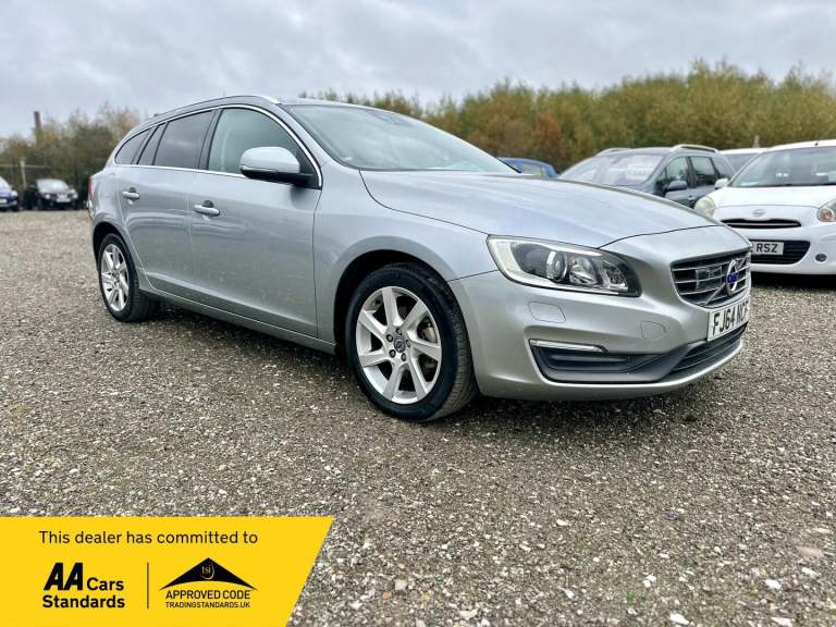 2025 Volvo V60 1.6 T3 SE Estate 5dr Petrol Powershift Euro 5 (150 ps) PETROL Manual