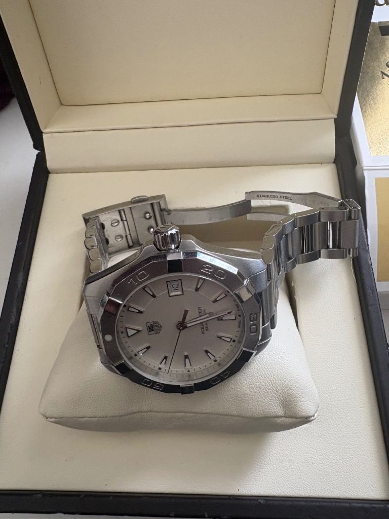TAG Heuer Men's Watch – Silver, As Good As New