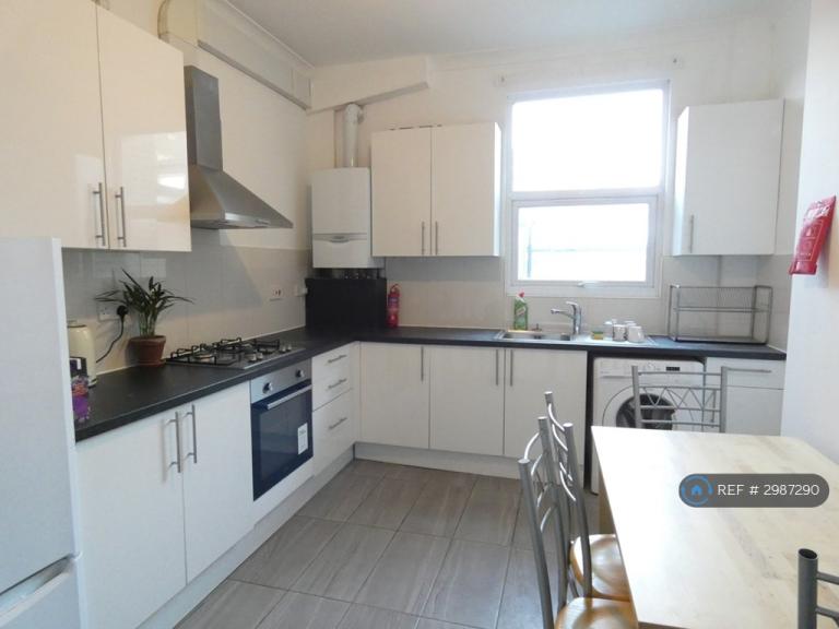 4 bedroom house in Stoke Newington Road, London, N16 (4 bed) (#2987290)