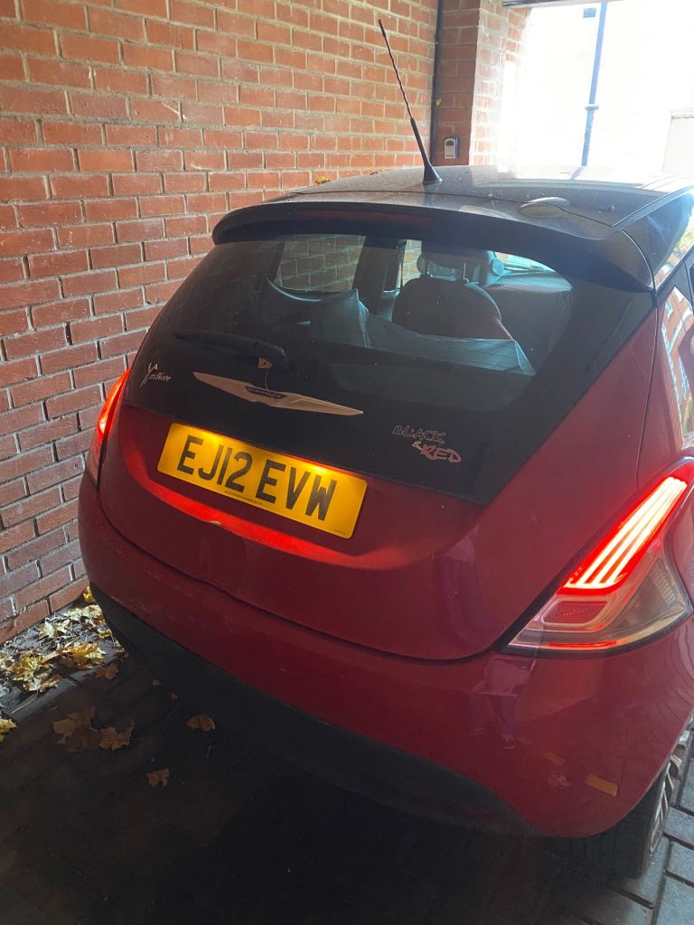 Chrysler, YPSILON, Hatchback, 2012, Manual, 1242 (cc), 5 doors