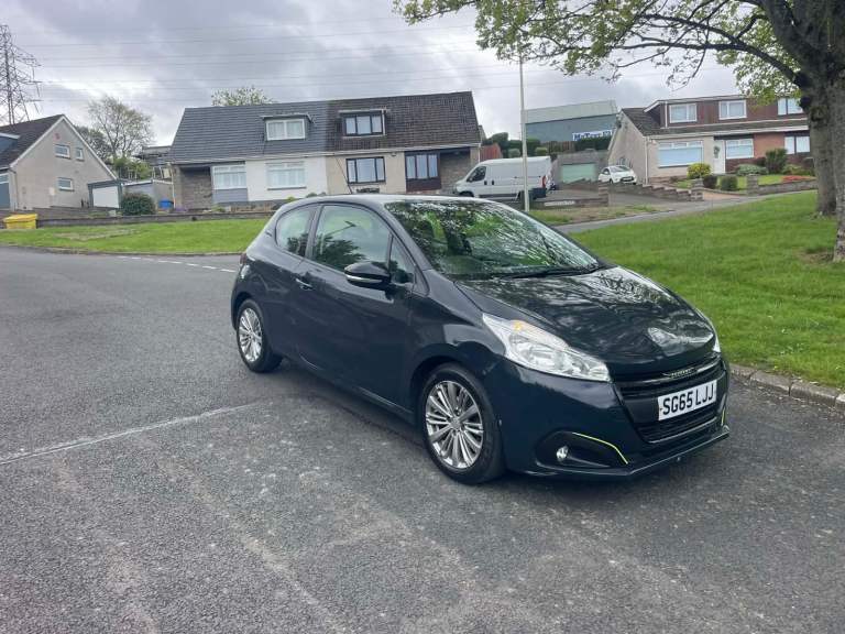 Peugeot, 208, Hatchback, 2015, Manual, 1199 (cc), 3 doors