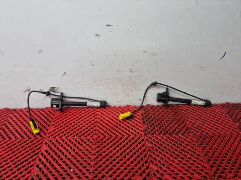 MERCEDES GLE W166 2018 PEDESTRIAN BONNET Deployers ACTUATORS PAIR Breaking Parts 