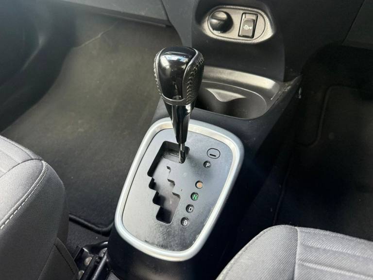 2018 Toyota Yaris 1.5 VVT-h Icon Tech Hatchback 5dr Petrol Hybrid E-CVT Euro 6 (s/s) (100 ps) Hat...