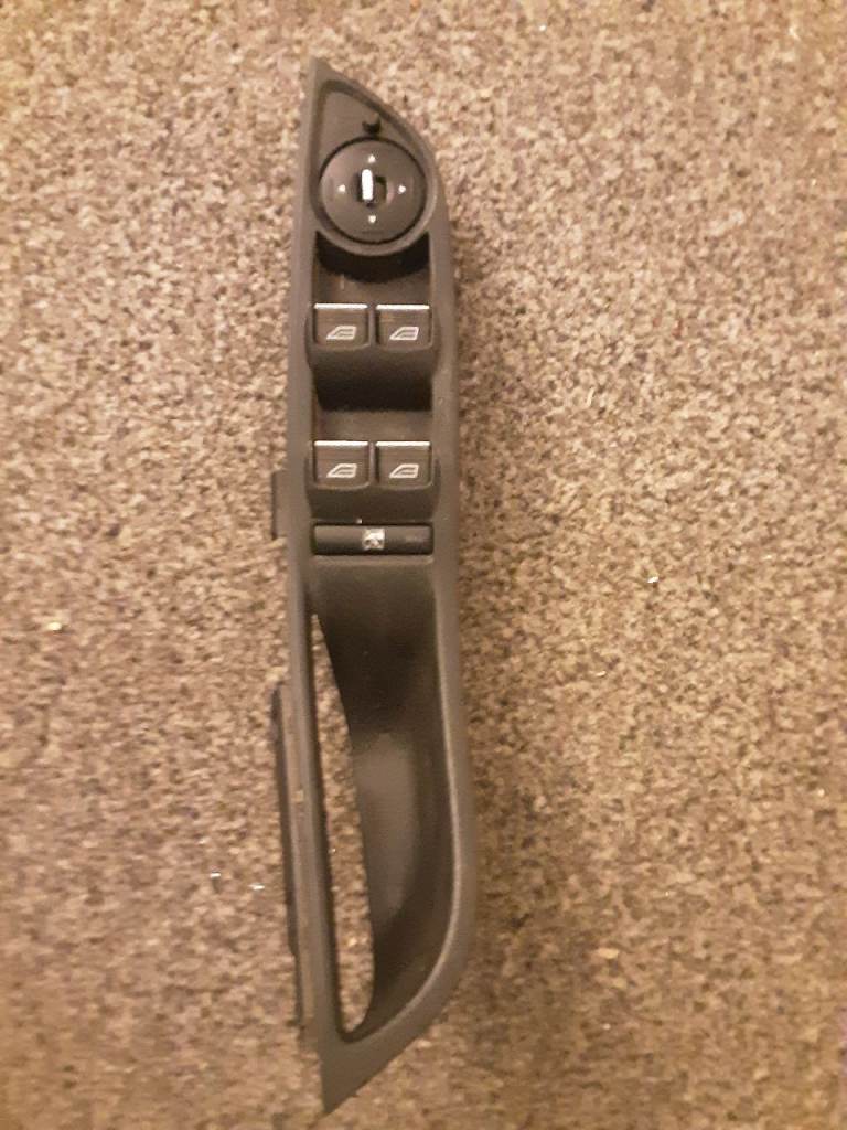 Ford focus mk3 drivers door electric window switch x4 model 2015