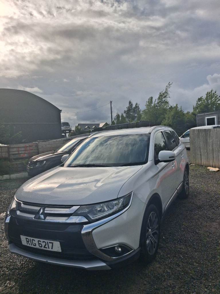 2016 Mitsubishi outlander Automatic 