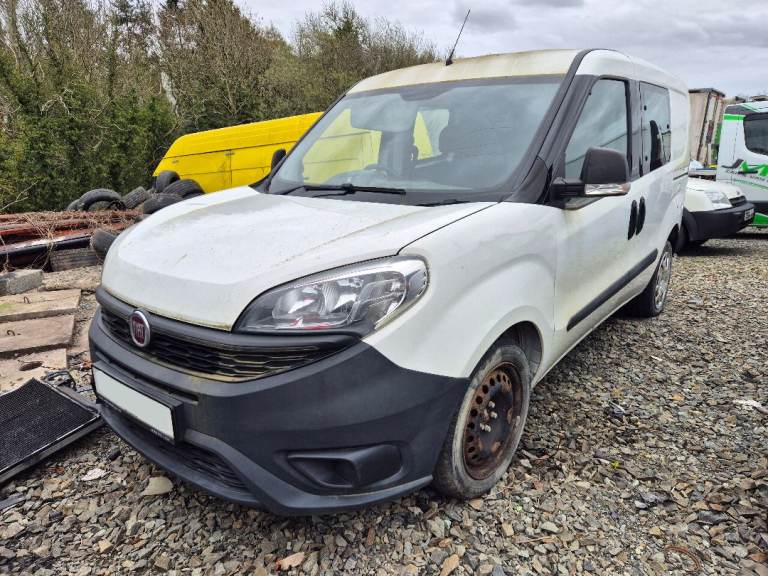 2015 Fiat Doblo 1.6cdti BREAKING PARTS SPARES ONLY 