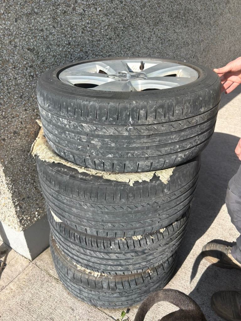 Audi tyres