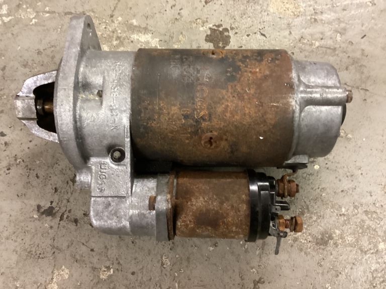 TRIUMPH TR6 starter motor 