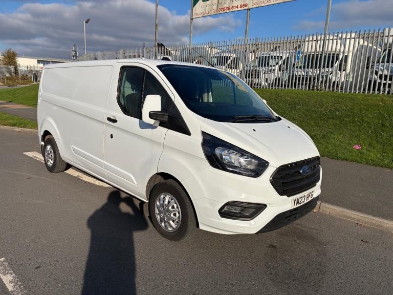 Ford Transit Custom L2 300 LEADER 130PS AIR CON REAR CAMERA 2023 @ £13450 + VAT 