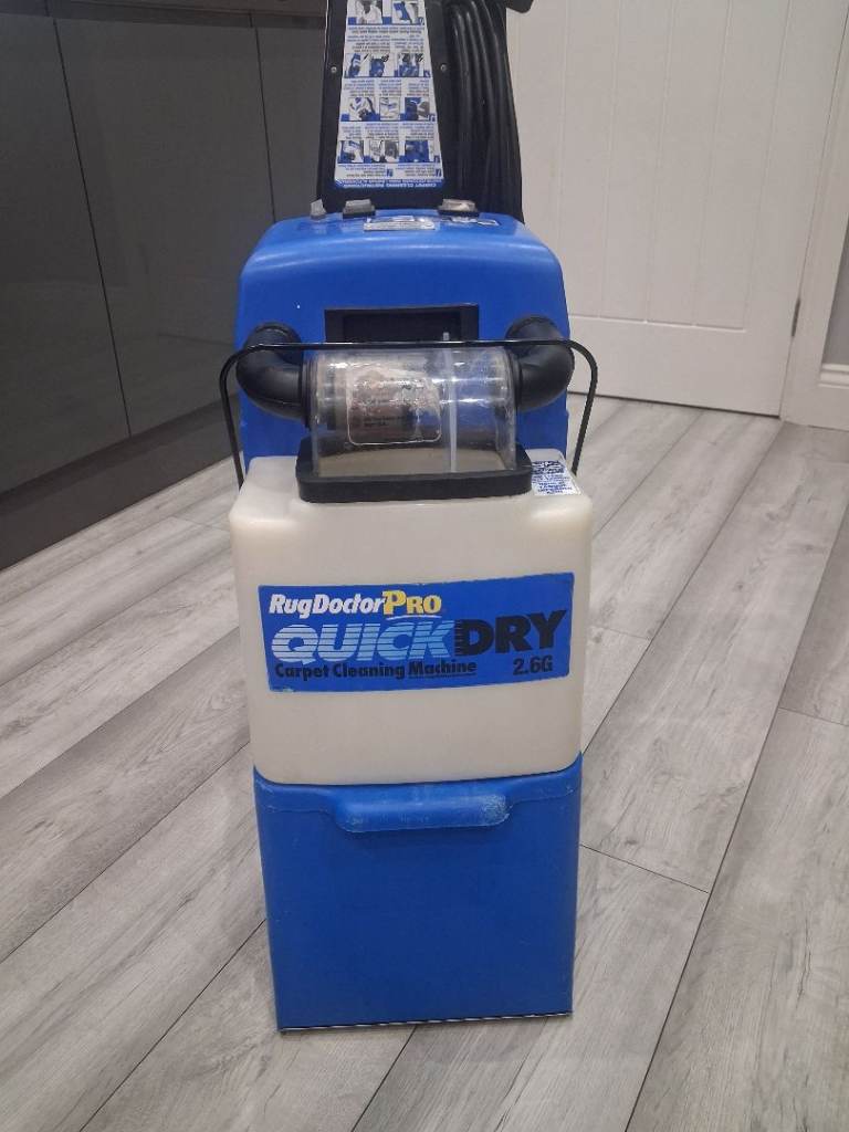 Rug doctor Mighty Pro quick dry carpet cleaning machine with upholstery kit 