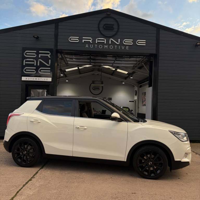 2017 Ssangyong Tivoli 1.6 e-XGi ELX SUV Petrol Automatic
