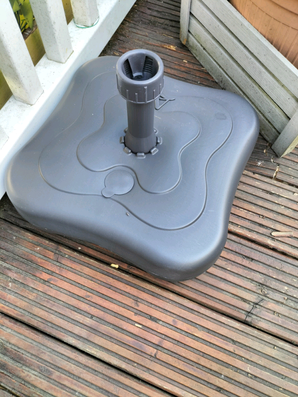 Black Parasol Base