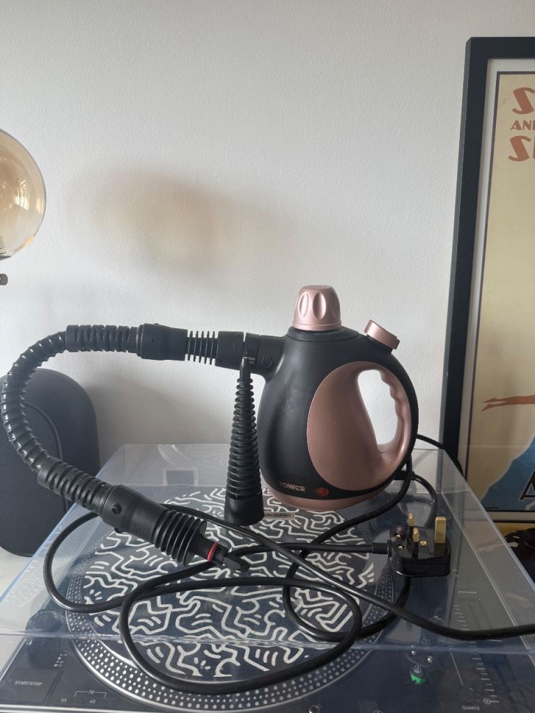 Tower Handheld Steam Cleaner – Black/Rose Gold – Good Condition