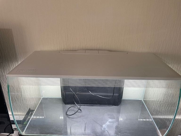 Fluval Flex 123 Aquarium fish tank with LED light filter and heater