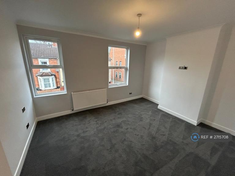 3 bedroom house in Curtis Street, Swindon, SN1 (3 bed) (#2715708)