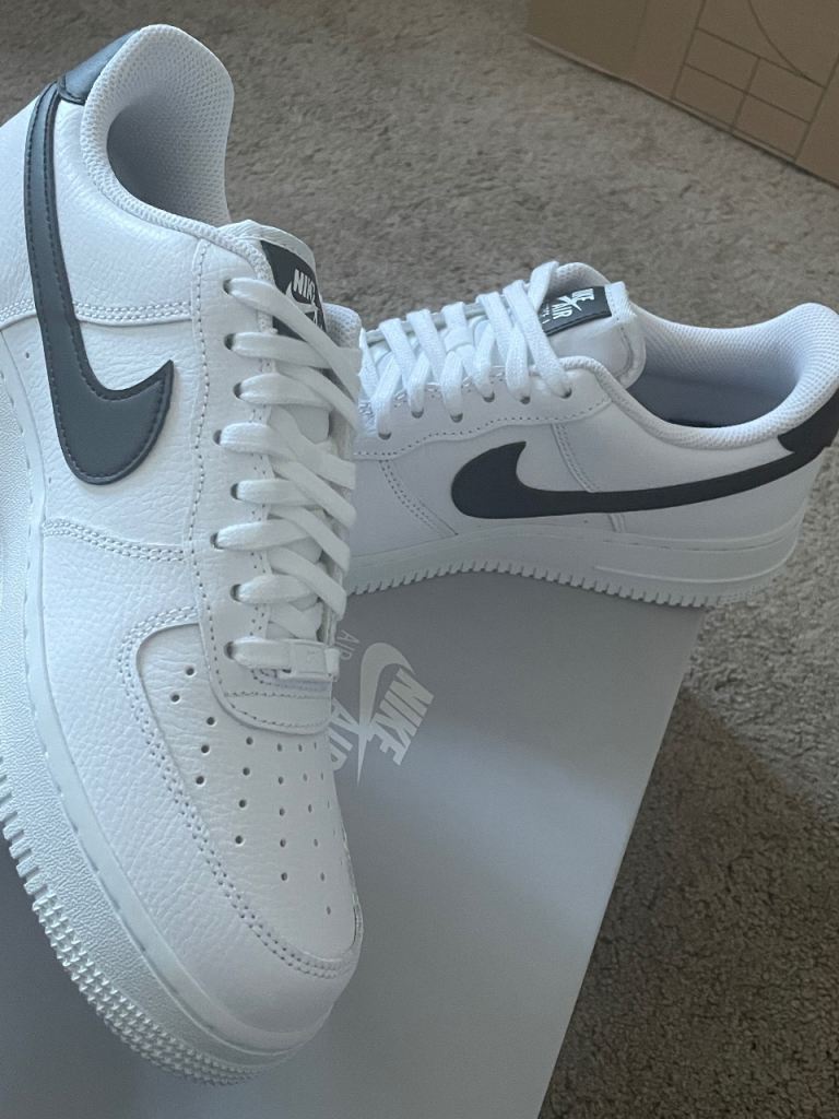 NEW Nike Air Force 1 ‘07 trainers womens 7.5 