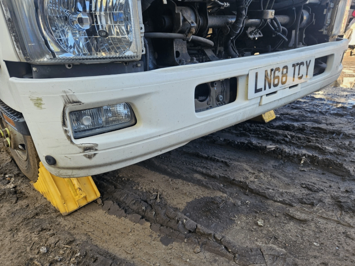 Isuzu N75 Bumper Fog Lights Front 2019 NPR N75.190 Truck BREAKING