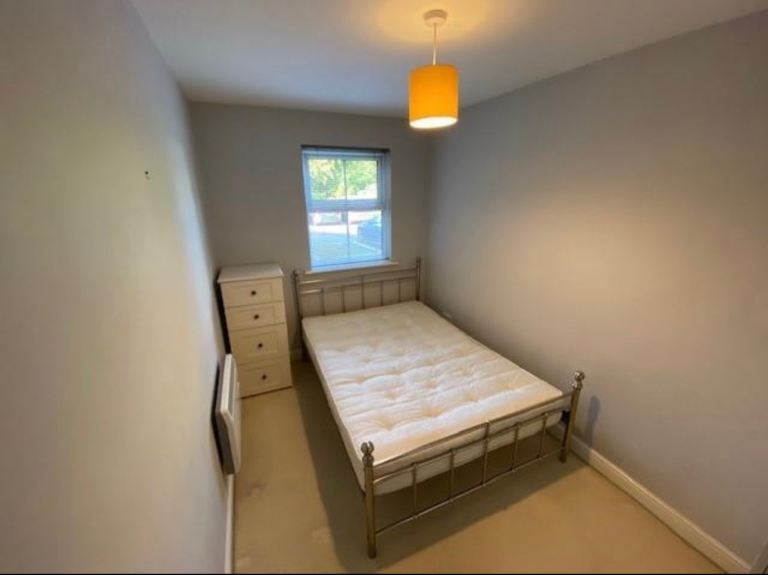 Double room to rent in Didsbury