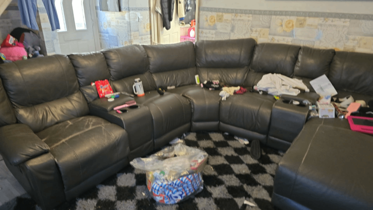 Free corner sofa need gone by 11am today