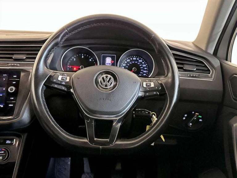 2017 Volkswagen Tiguan 2.0 TDI SE Navigation Euro 6 (s/s) 5dr Manual SUV Diesel Manual