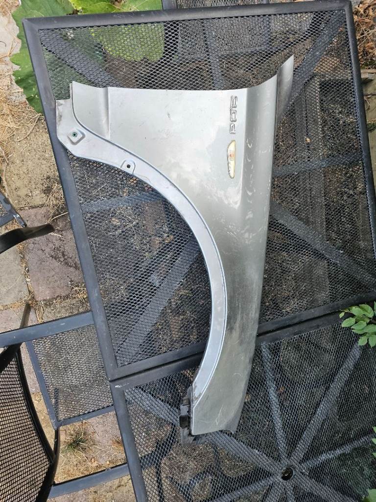BMW X3 E83 2004-2010 Front Right Wing