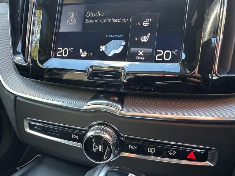 2017 Volvo XC60 2.0 D5 PowerPulse R-Design Pro Auto AWD Euro 6 (s/s) 5dr ESTATE Diesel Automatic