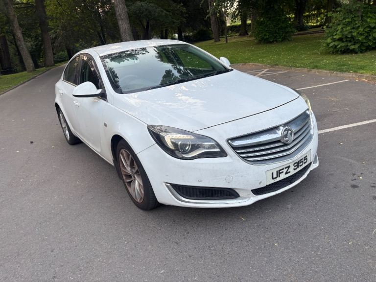 Vauxhall, INSIGNIA, Hatchback, 2014, Manual, 1956 (cc), 5 doors