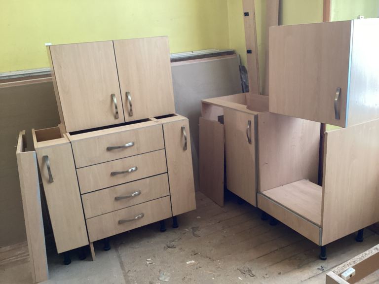 —SOLD— Kitchen Base and Wall Units – Good Condition —SOLD—